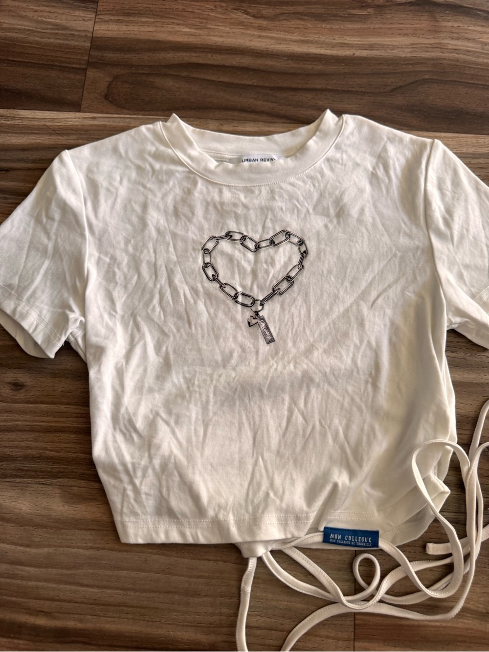 Urban Revivo. Chain Heart Tie-Waist Tee